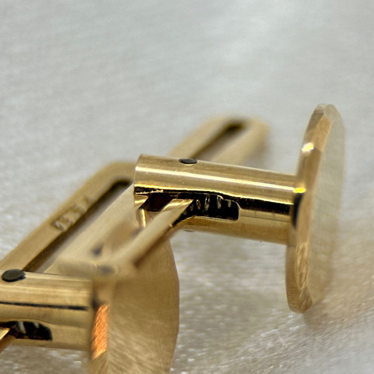 18K Frack/smoking knappar – Fasettslipad Cirkeldesign