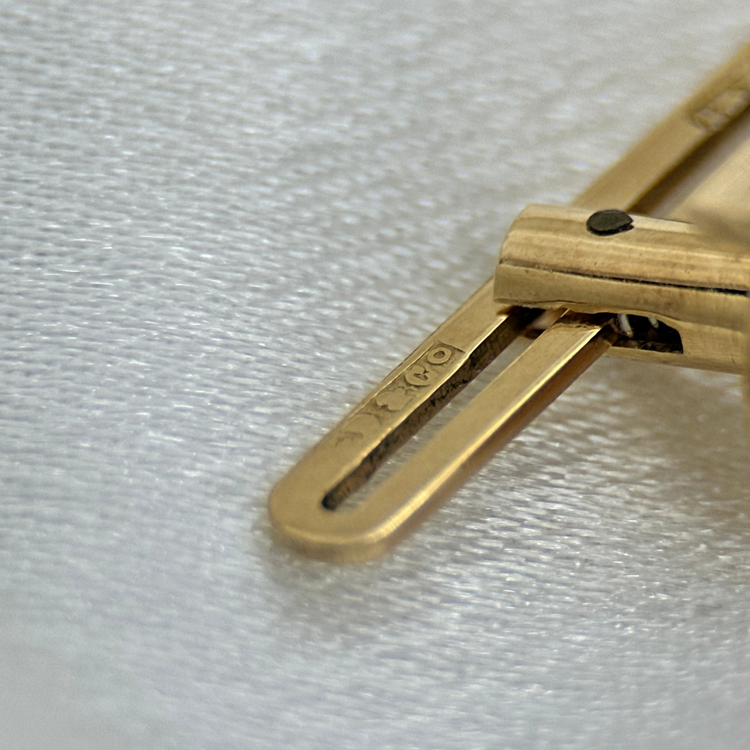 18K Frack/smoking knappar – Fasettslipad Cirkeldesign