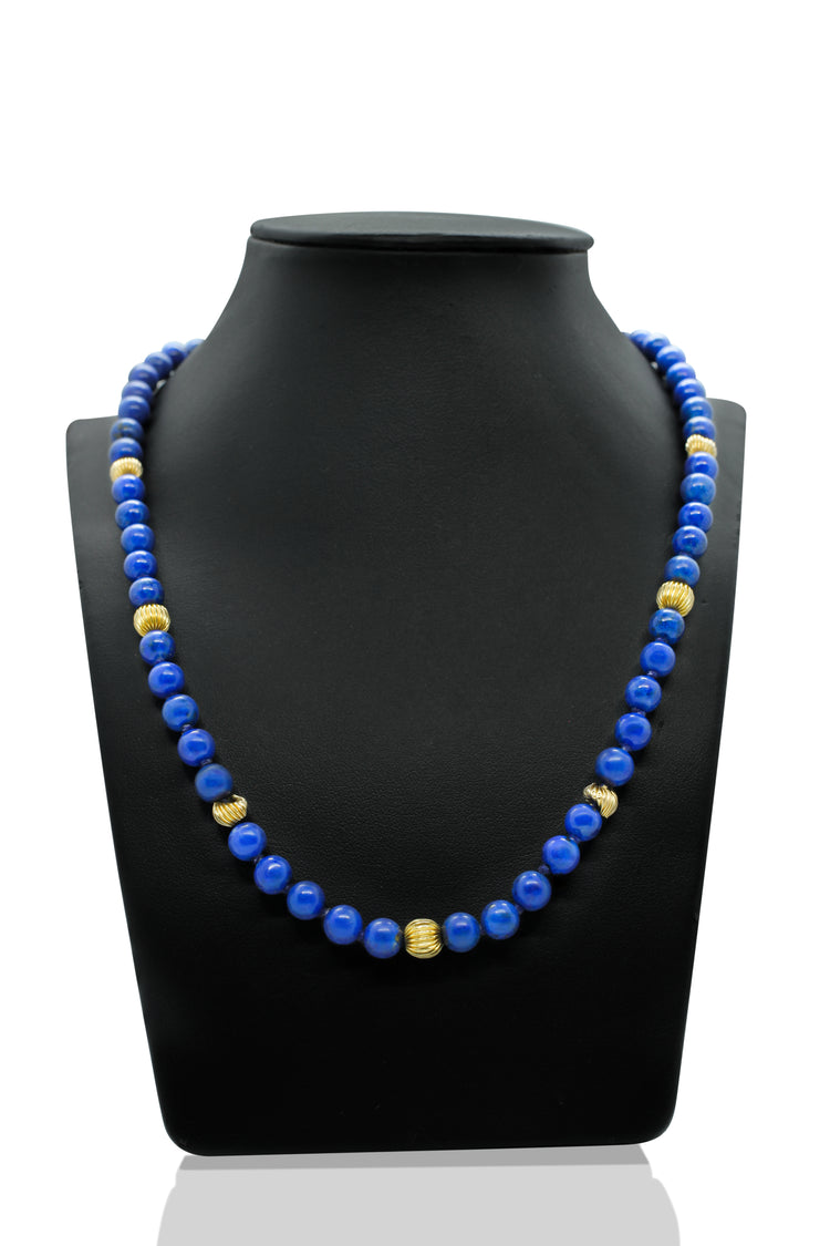 Halsband med Lapis Lazuli och Guldkulor
