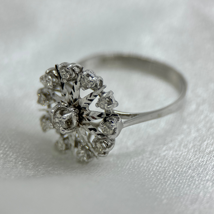 18K Diamantring i blomdesign 0,35 ct – Storlek 58