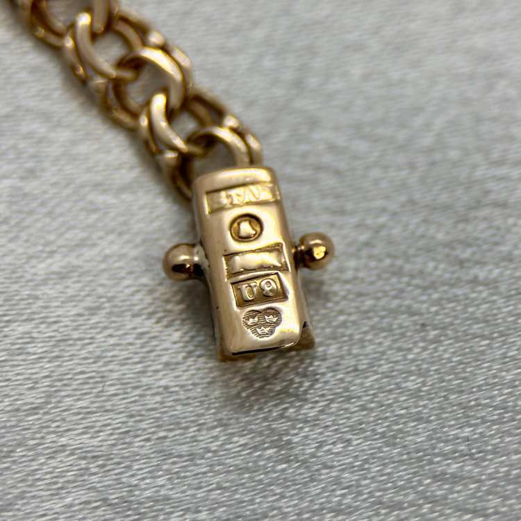 18K Bismarck länk halsband - 32.8g, 41.5 cm