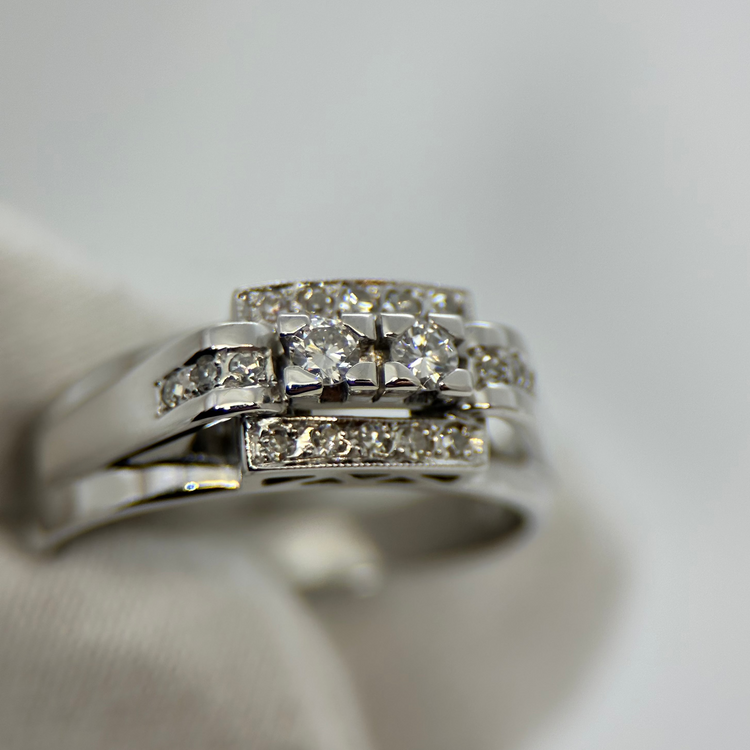 18K Diamantring i rektangulär design 6.4g - Ringstorlek 58