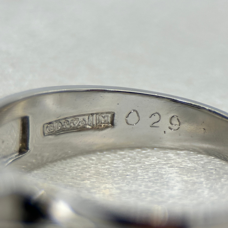 18K Diamantring i rektangulär design 6.4g - Ringstorlek 58