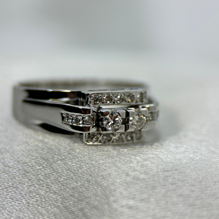 18K Diamantring i rektangulär design 6.4g - Ringstorlek 58