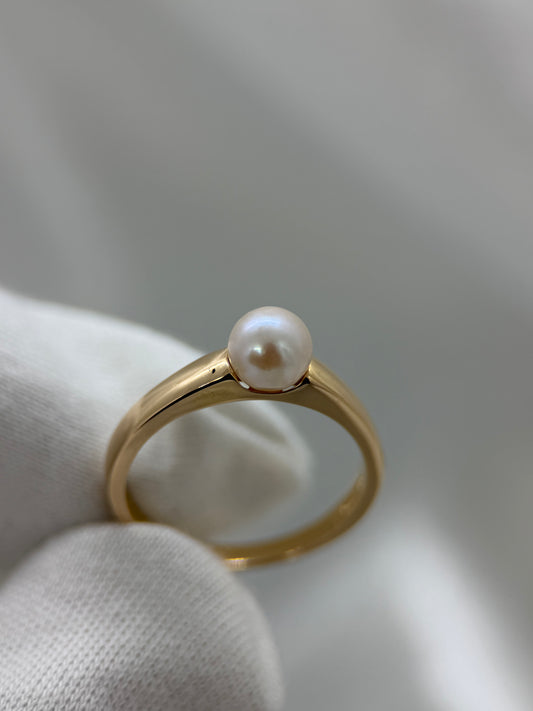 18K Cultured Pearl Ring – Size 57.5