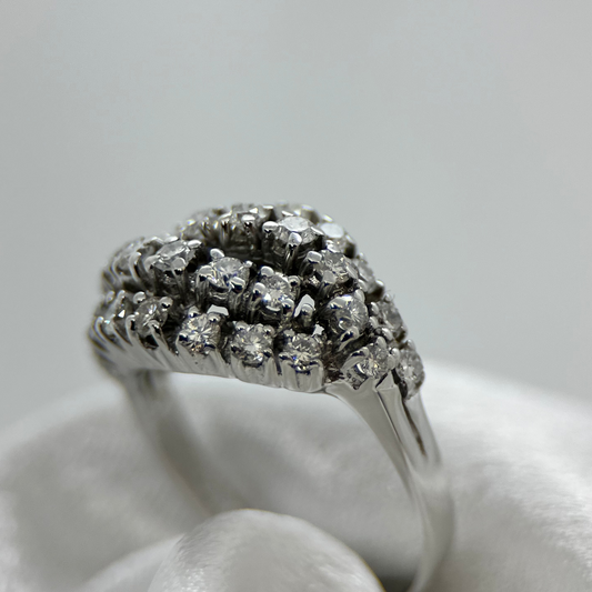 18K Diamantring i snirklig design 4.8g - Ringstorlek 55