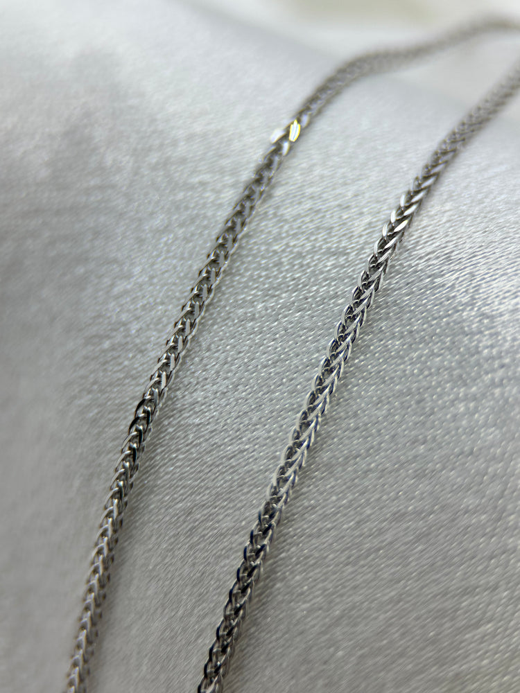 18K Halsband med Blå Spinell, Rubiner & Diamanter