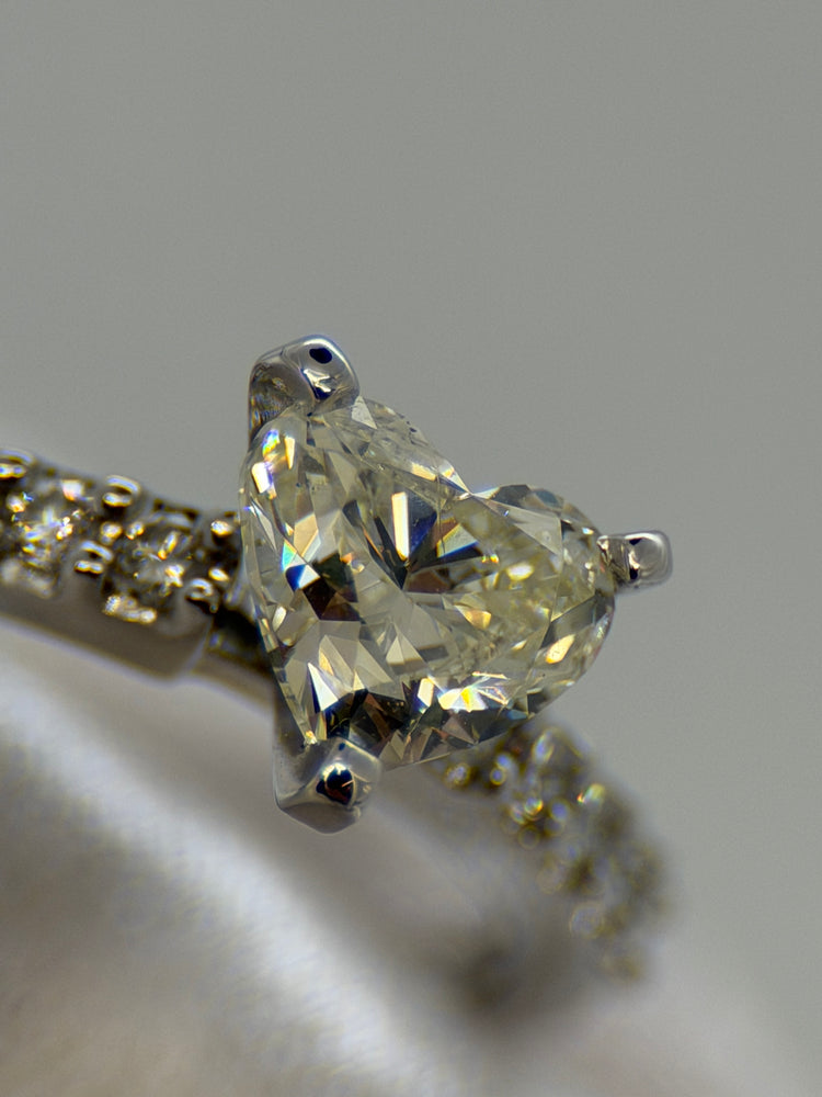 18K Hjärtslipad Diamantring – 1,02 ct Storlek 54