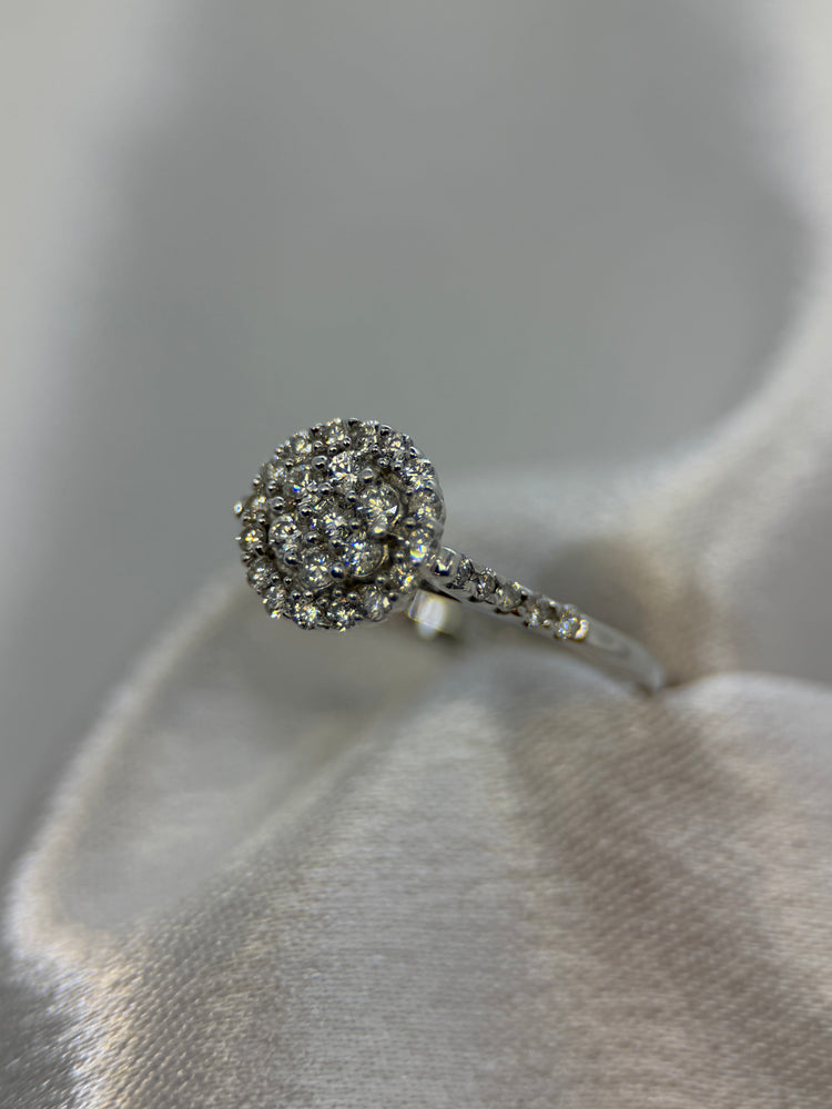 18K Diamantring Klusterdesign – Storlek 53.5