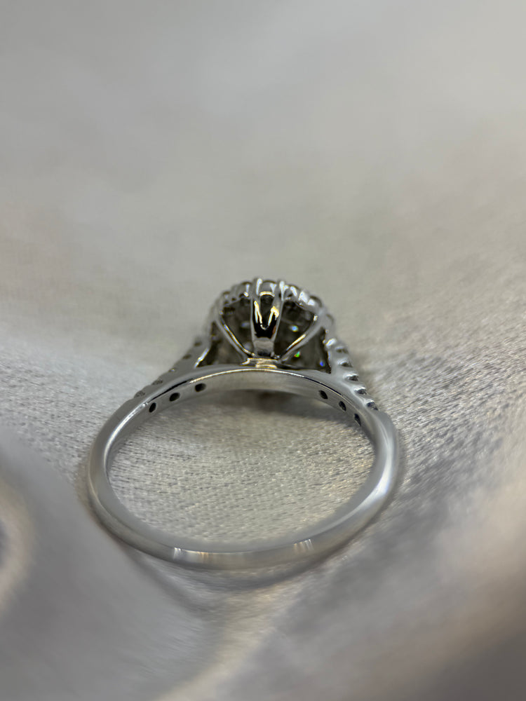 18K Diamantring Klusterdesign – Storlek 53.5