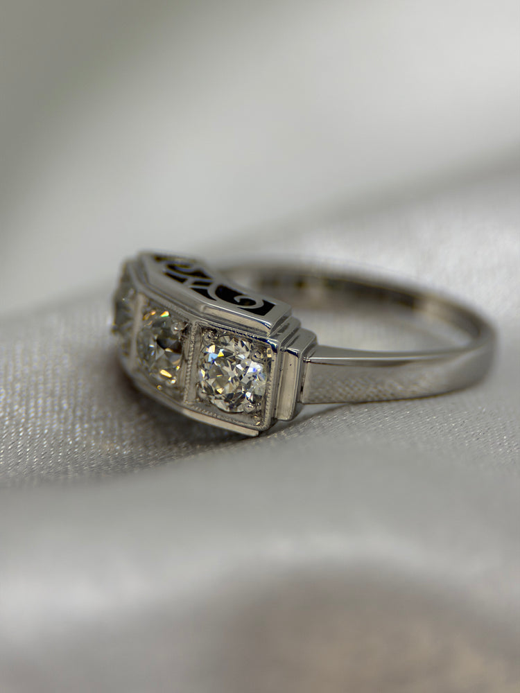 18K Trestens Diamantring – 5.5g, Storlek 53