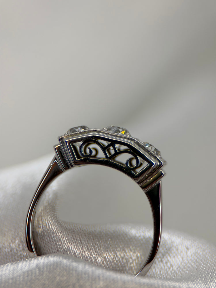 18K Trestens Diamantring – 5.5g, Storlek 53