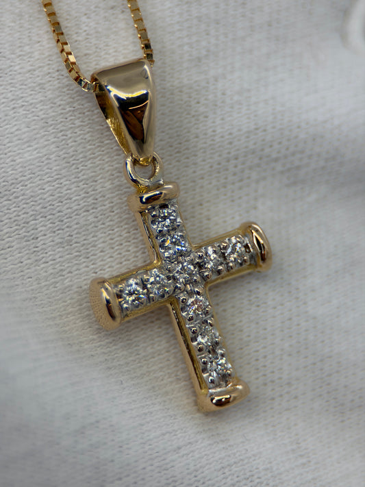 14K Diamantkors – 2.8g, 2.5 cm