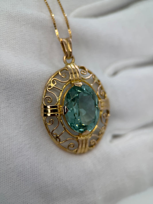 18K Brosch med syntetisk spinell – 7.3g