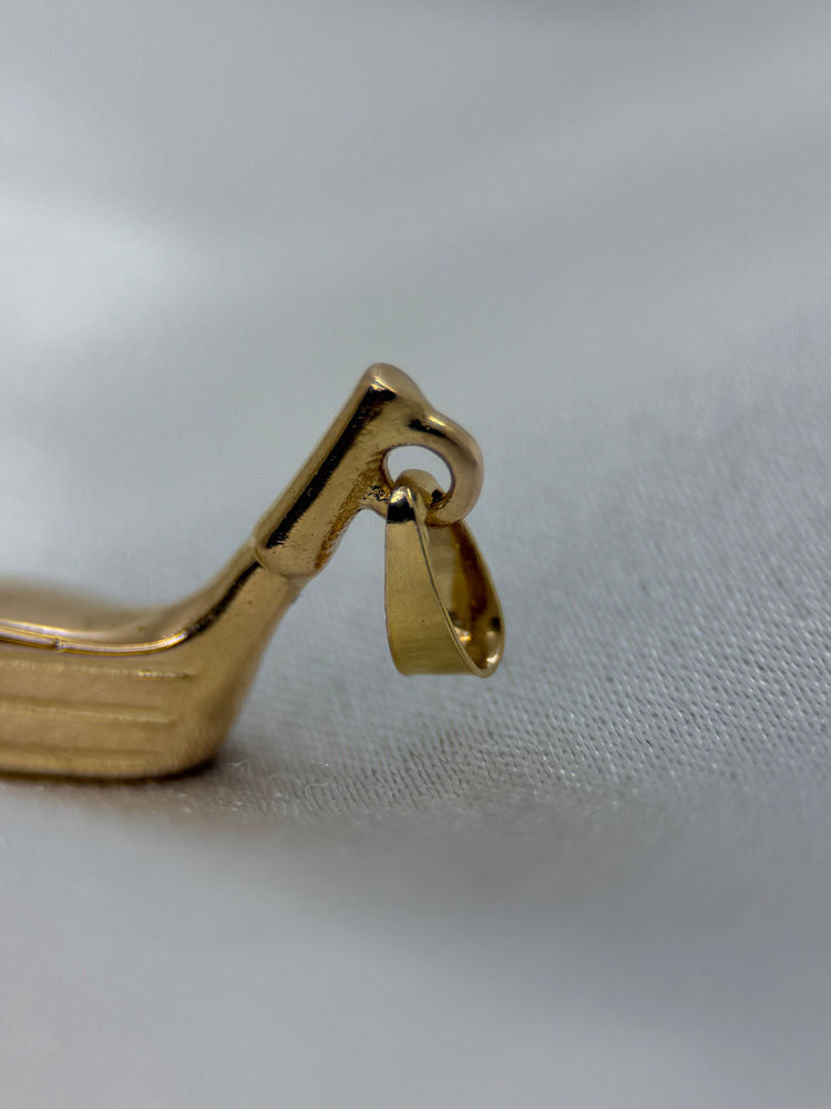 18K Pendant – Golf Club, 5.9g