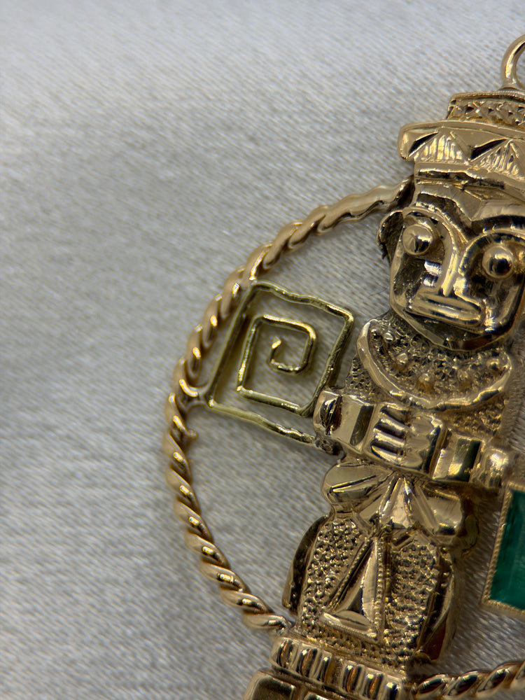 18K Gold Pendant with Emerald – Maya Figure, 8.6g