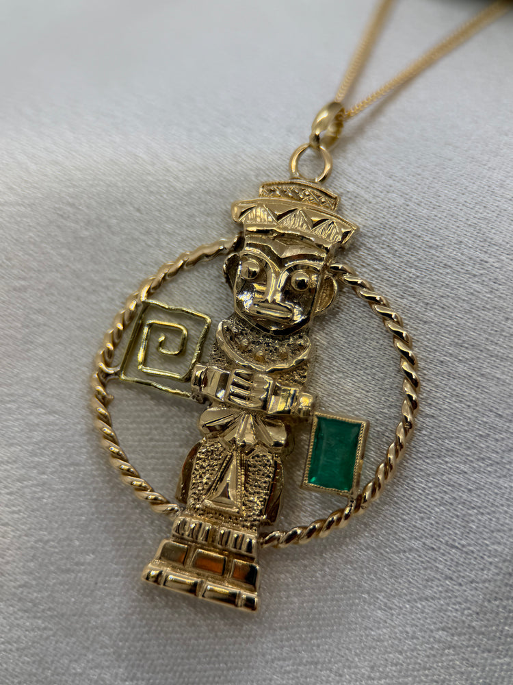 18K Gold Pendant with Emerald – Maya Figure, 8.6g