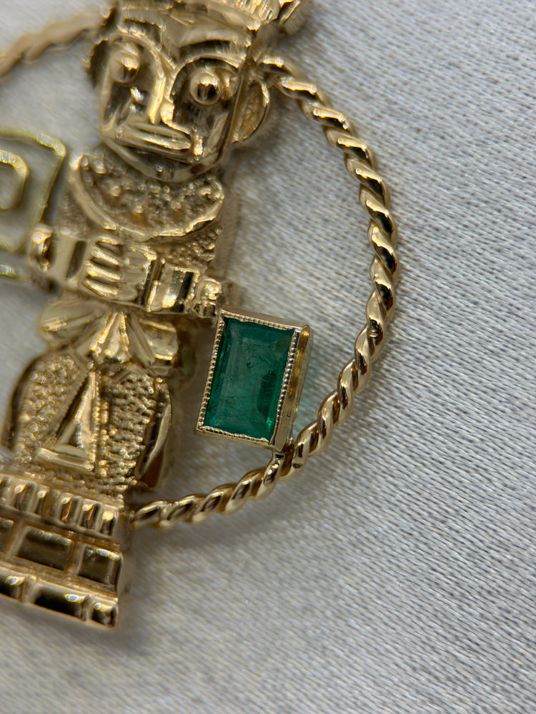18K Gold Pendant with Emerald – Maya Figure, 8.6g