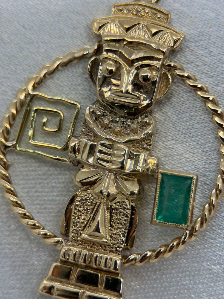 18K Gold Pendant with Emerald – Maya Figure, 8.6g