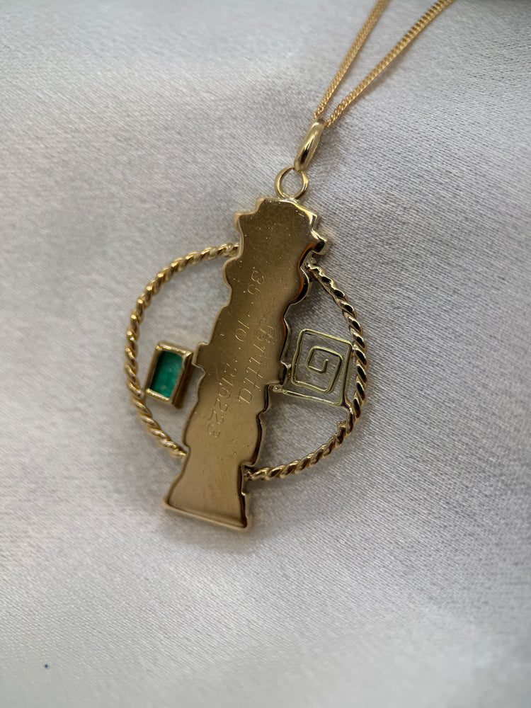 18K Gold Pendant with Emerald – Maya Figure, 8.6g