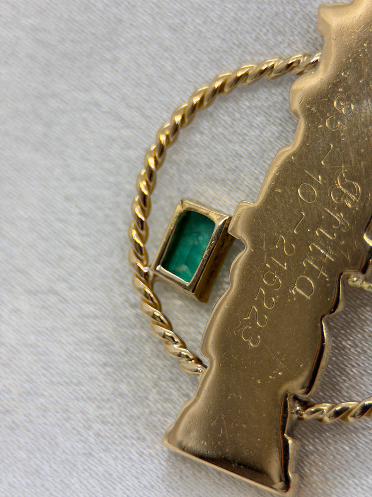 18K Gold Pendant with Emerald – Maya Figure, 8.6g