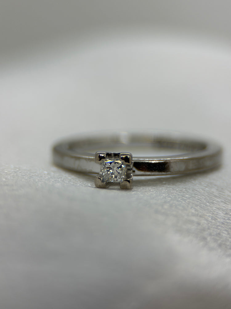 18K Princess-Cut Diamond Ring – Schalins 'Seine', Size 50
