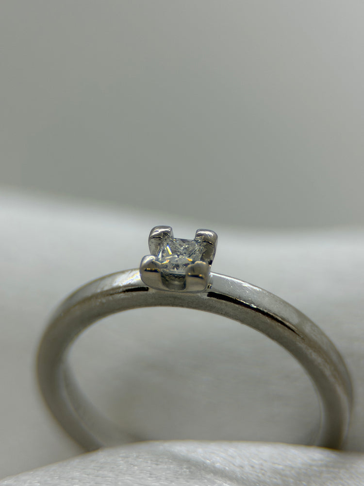 18K Princess-Cut Diamond Ring – Schalins 'Seine', Size 50