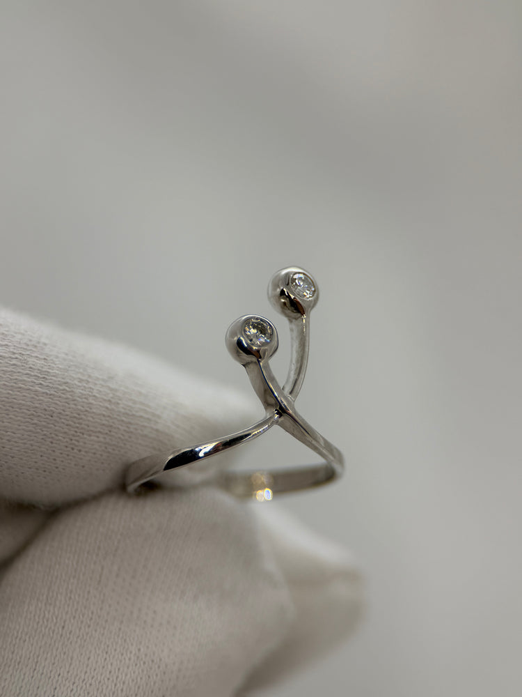 18K Diamond Ring Open Scroll Design – Size 54.5