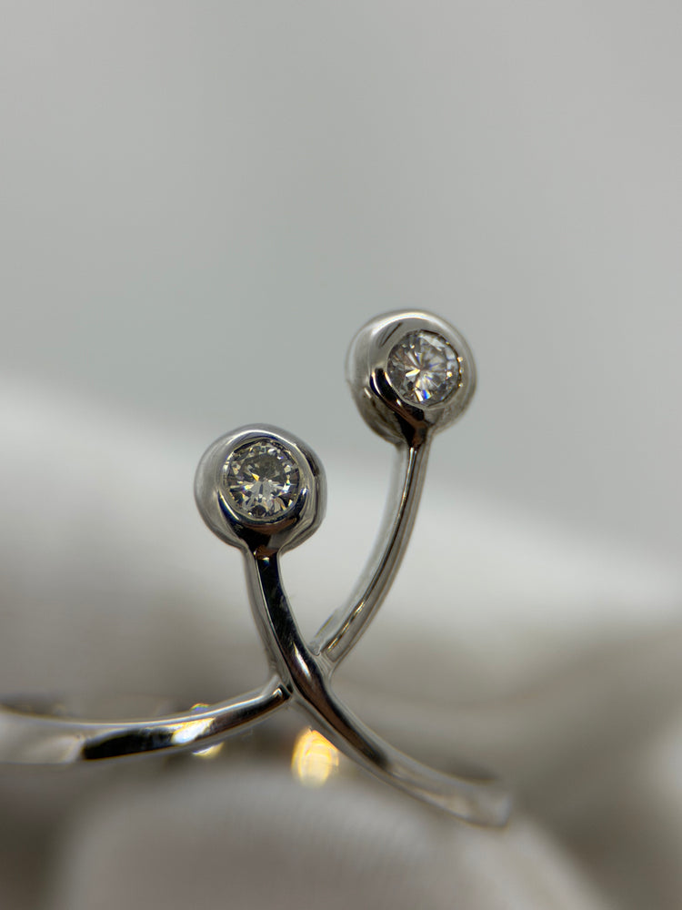 18K Diamond Ring Open Scroll Design – Size 54.5