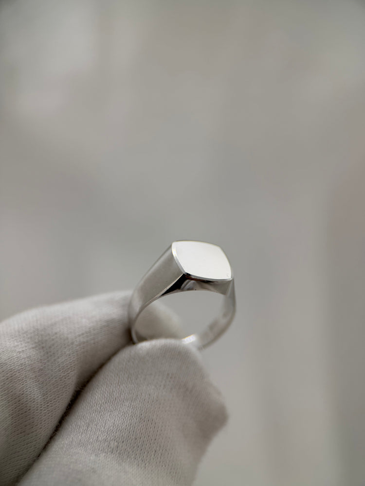 18K Vitguld Klackring – 3.7g, Storlek 54
