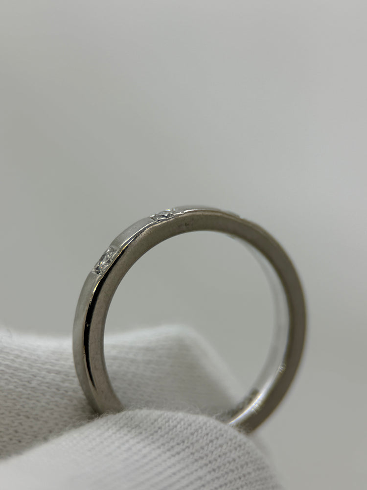 18K Trippeldiamantring – 0.09 ct, Storlek 50
