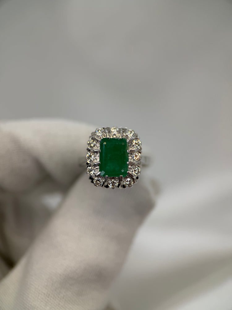 18K Kluster Smaragd och diamantring – Storlek 55.5
