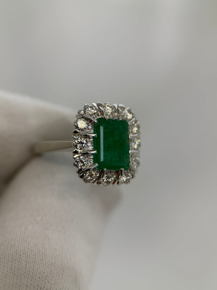 18K Kluster Smaragd och diamantring – Storlek 55.5