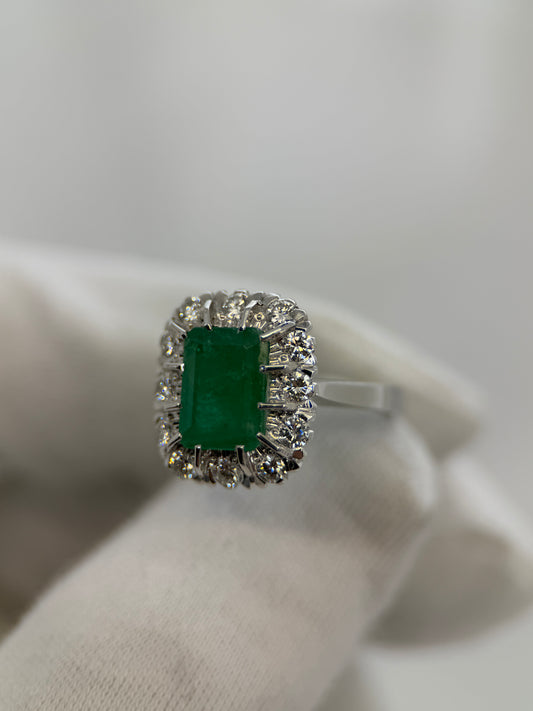 18K Kluster Smaragd och diamantring – Storlek 55.5