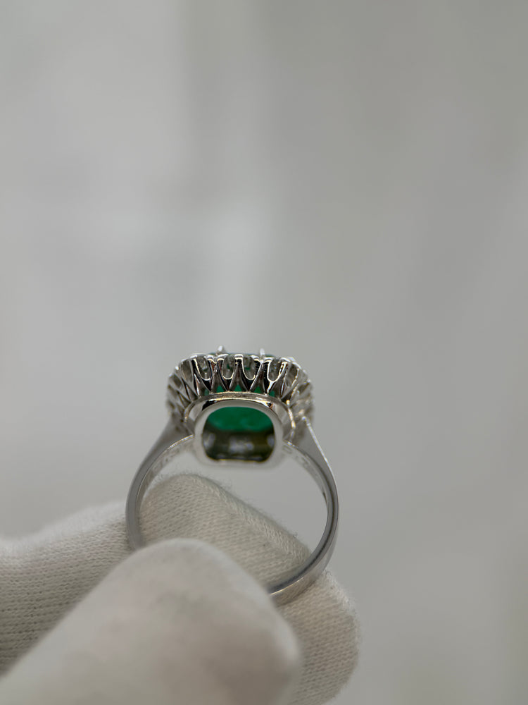 18K Kluster Smaragd och diamantring – Storlek 55.5
