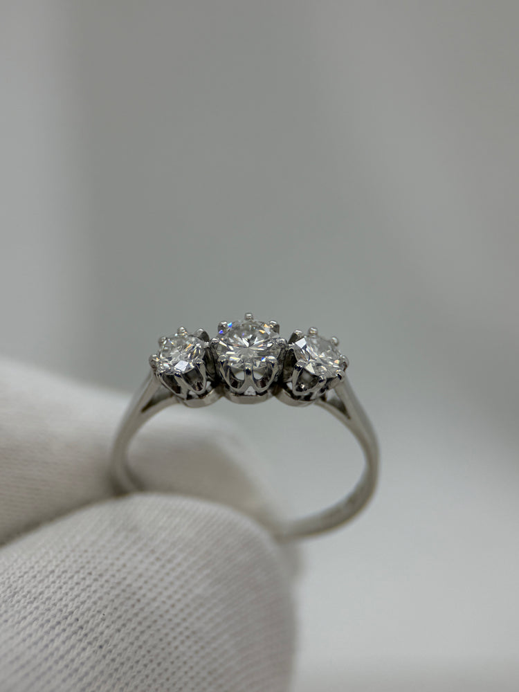 Platina trestensring – ca 0.90 ct totalt, Storlek 53.5