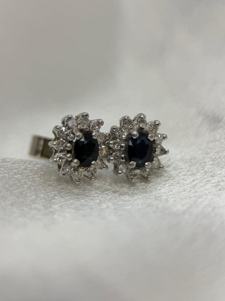 18K Safir- och diamantörhängen – klusterdesign, 0.9 cm