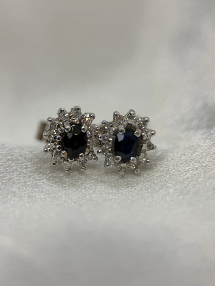 18K Safir- och diamantörhängen – klusterdesign, 0.9 cm