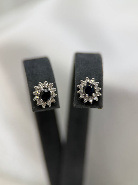 18K Safir- och diamantörhängen – klusterdesign, 0.9 cm