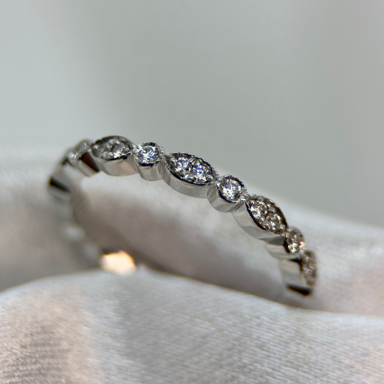 18K Alliansring 0.14 ct TWVS