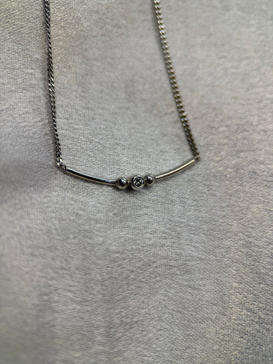 18K Vitguldshalsband med Diamant – 2.6g