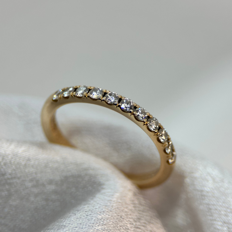 18K Halvalliansring 0.33 ct
