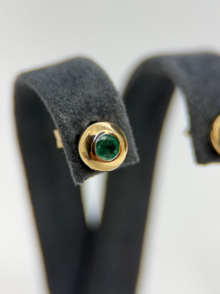 18K Emerald Earrings – 1.3g