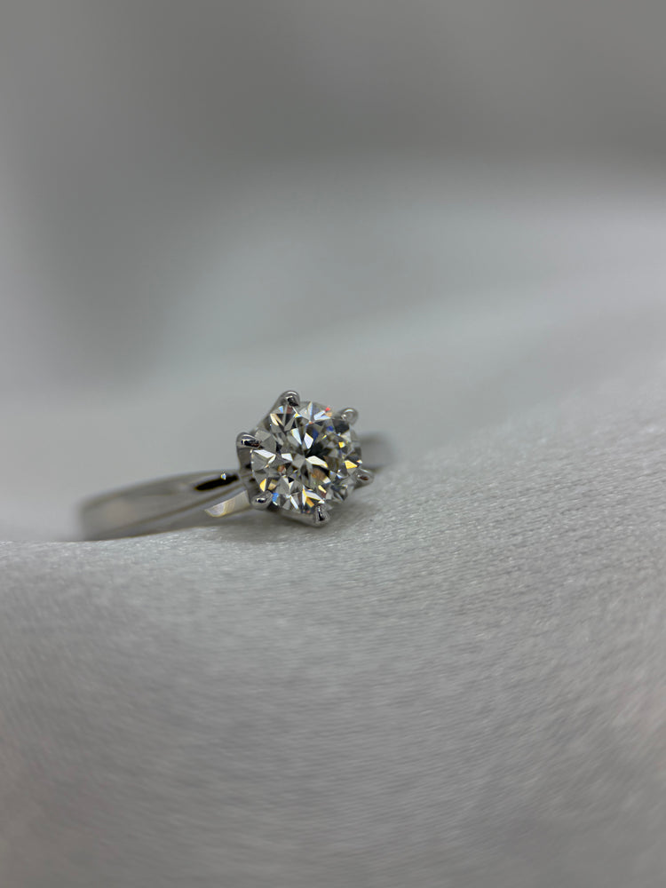 18K Solitär diamantring – 0.90 ct, Storlek 49
