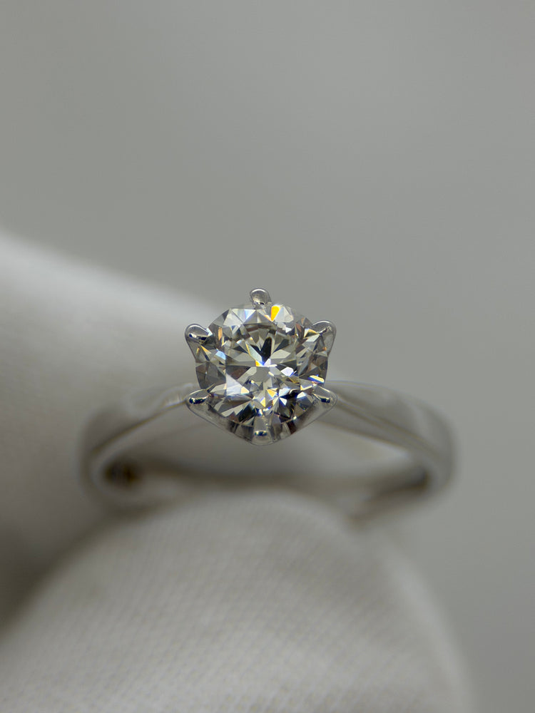 18K Solitär diamantring – 0.90 ct, Storlek 49