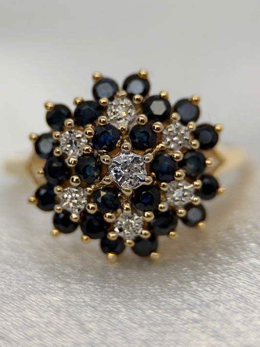 18K Blomkluster Diamant och safirring – Storlek 58