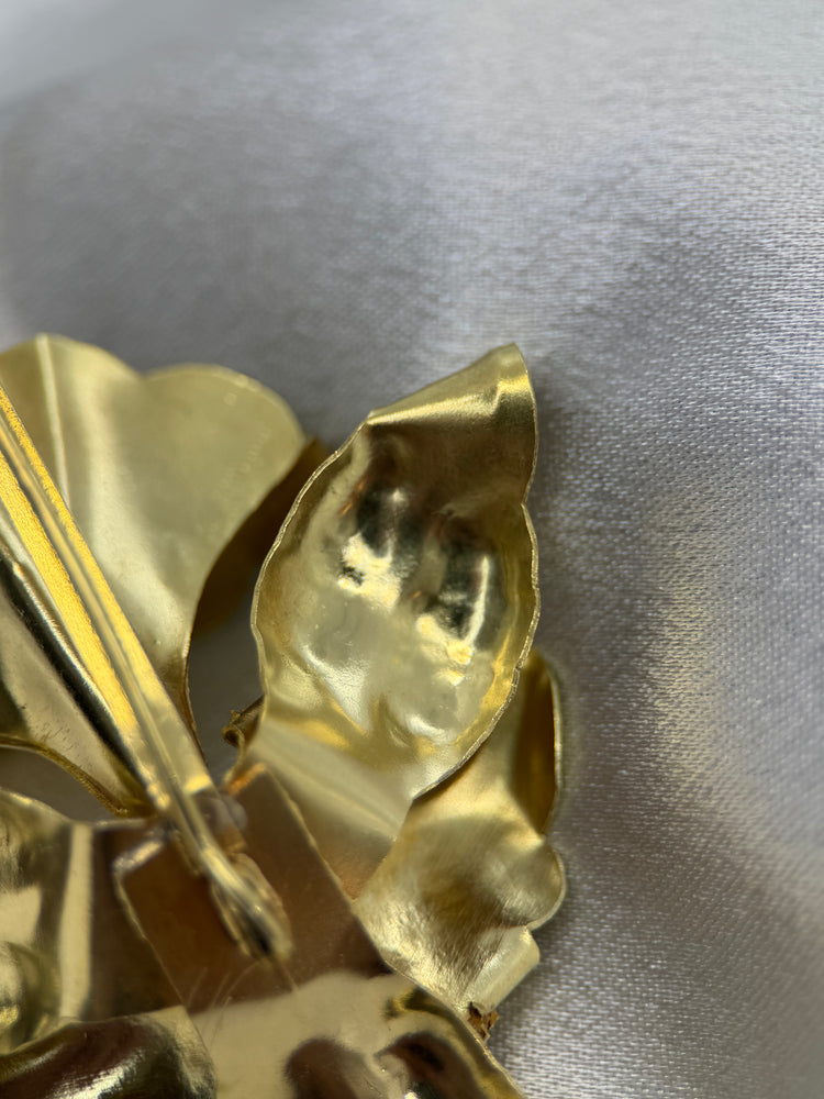 18K Orchid Brooch in Rose Gold – Cultured Pearl, 9.5 cm