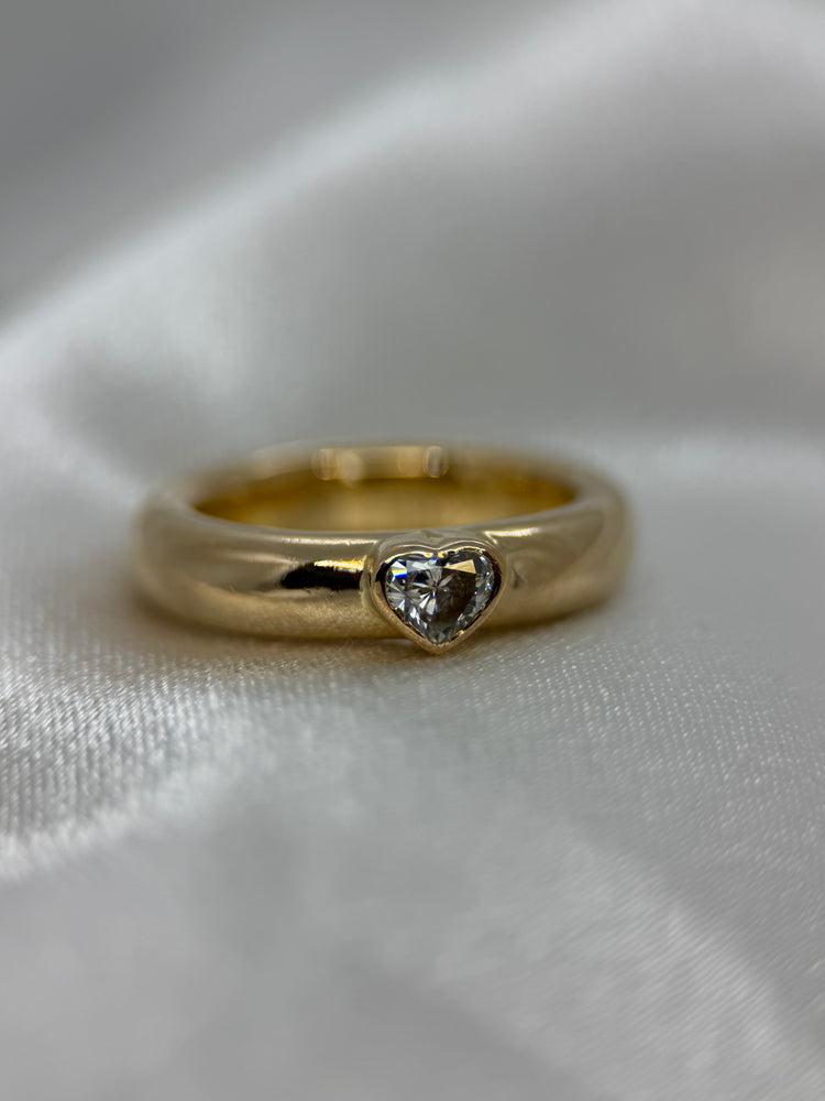 18K Hjärtring med diamant – 0.25 ct, Storlek 54.5