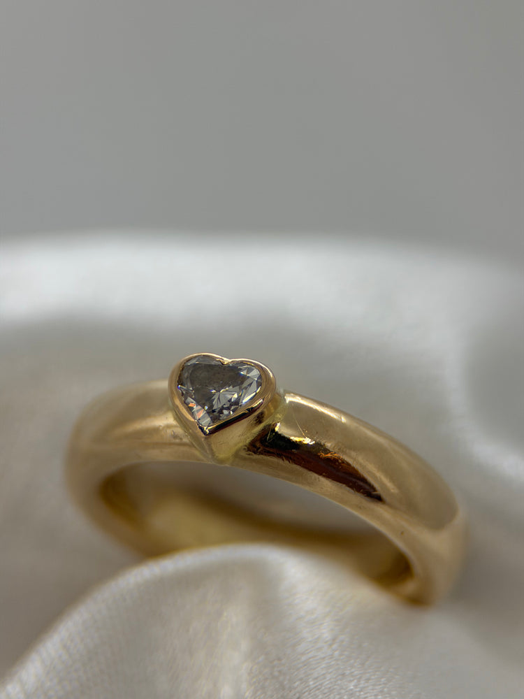 18K Hjärtring med diamant – 0.25 ct, Storlek 54.5