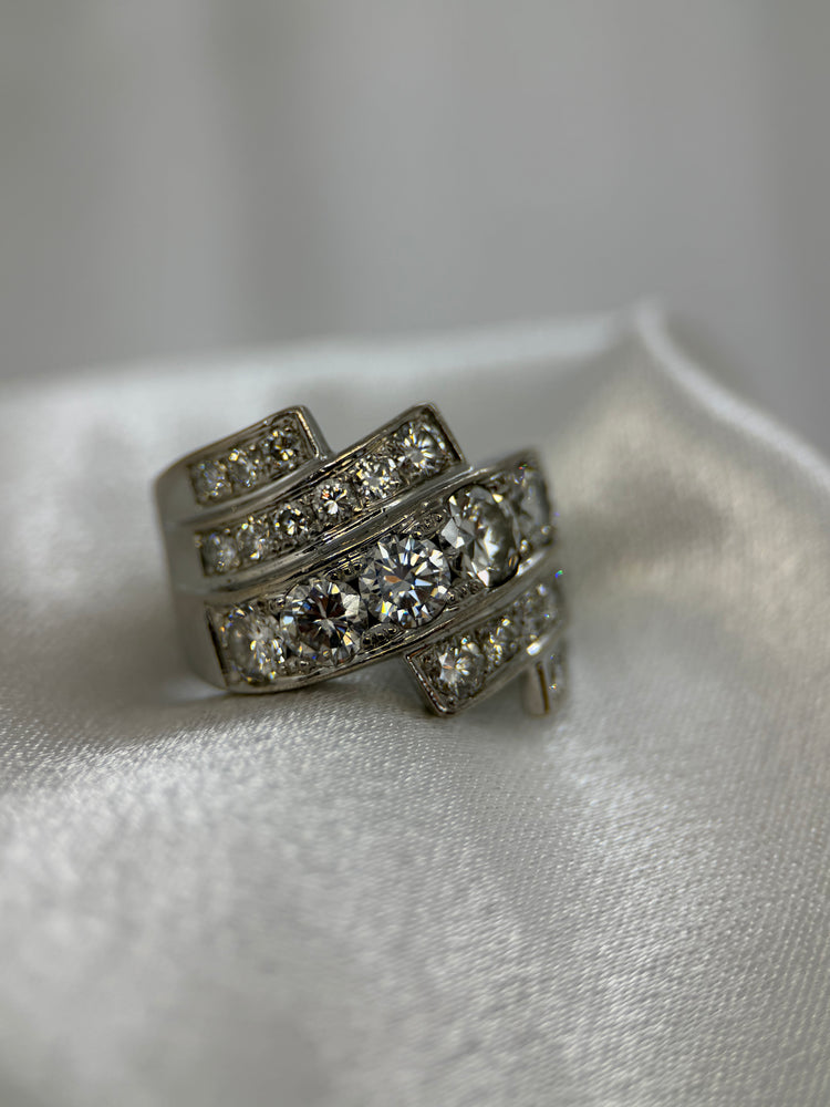 18K Cocktailring med diamanter – 3.90 ct totalt, Storlek 57